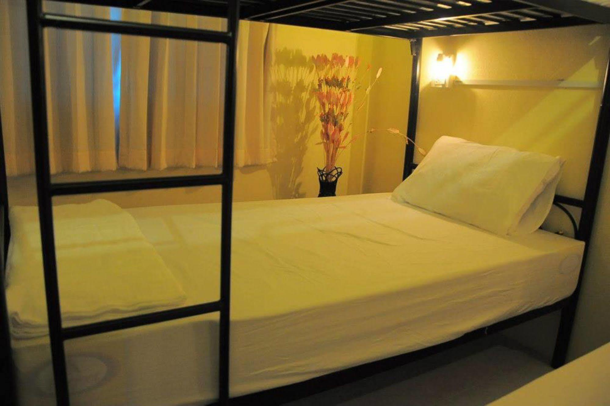 Seventeen Hostel Ko Pha Ngan Esterno foto